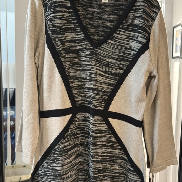 Calvin Klein sweater dress - Picture 3 of 6